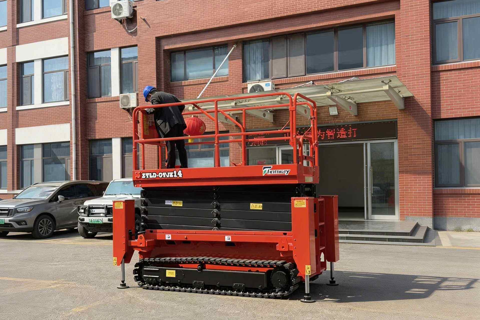 New Crawler Scissor Lifts Solve Aerial Work Challenges in Complex Working Conditions